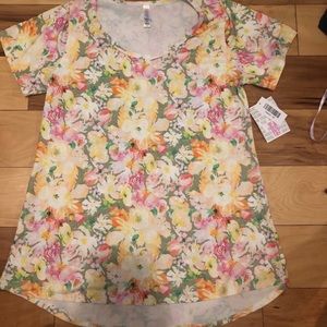 Lularoe Classic T.